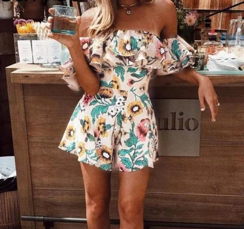 2024 Off Shoulder Ruffle Short Suspenders Jumpsuit