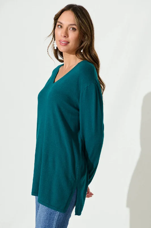 aries-knit-in-teal-wool-blend