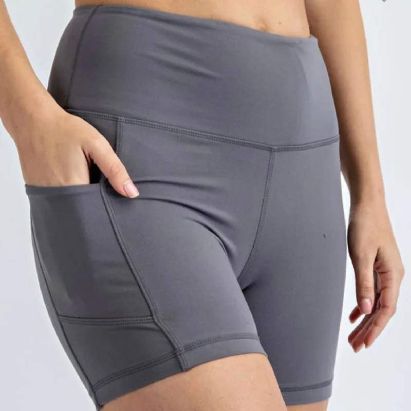 biker-shorts-in-titanium