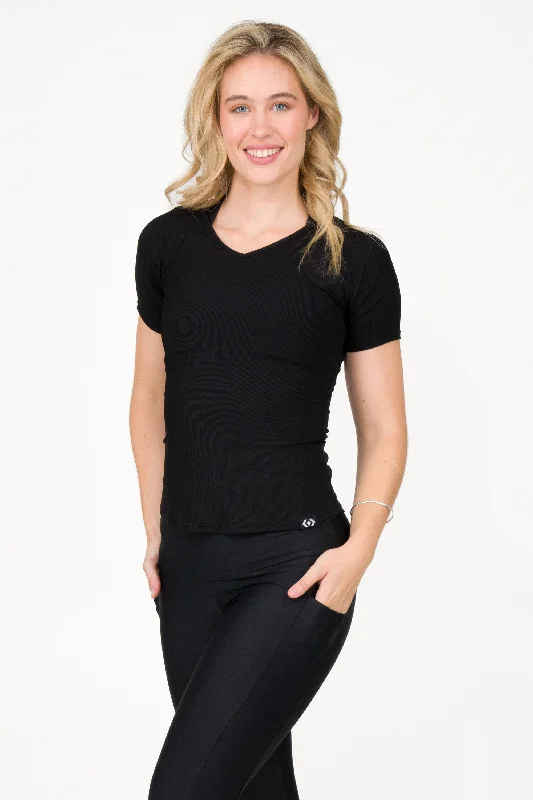 black-rib-knit-fitted-v-neck-tee