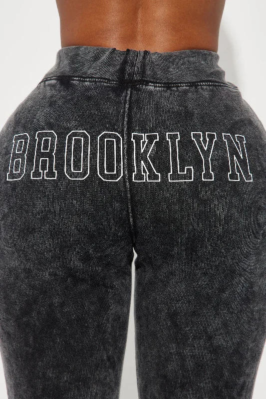 brooklyn-city-washed-sweatpants-black-wash