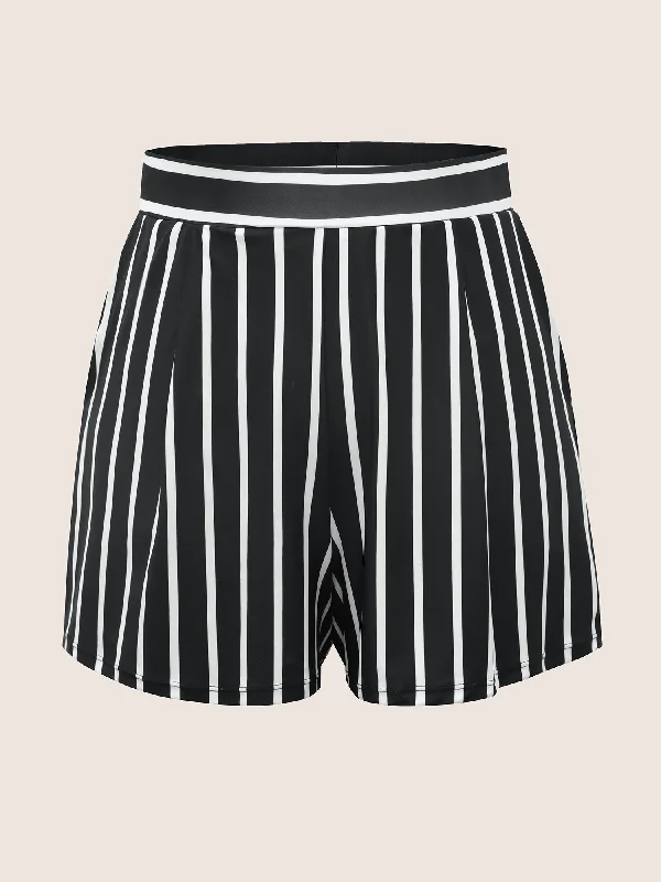 contrast-striped-elastic-waist-pocket-swim-bottom