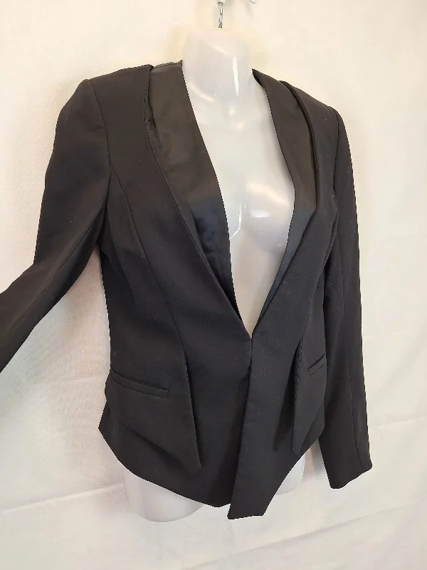 cue-two-fabric-tuxedo-jacket-size-8-b025-433-ba