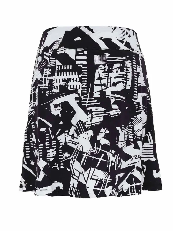 golf-skort-in-black-white