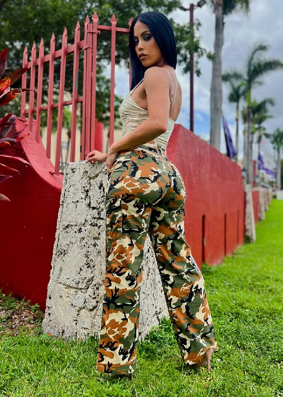 high-waist-straight-wide-leg-camouflage-cargo-pants-rjh9164cmtan