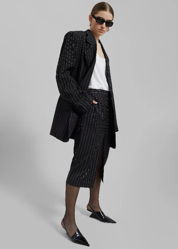 holland-padded-shoulder-blazer-black-white-pinstripe