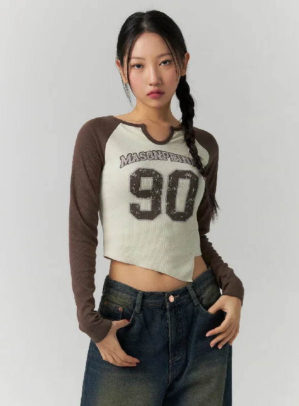 Lettering Asymmetrical Hem Crop Tee CD304