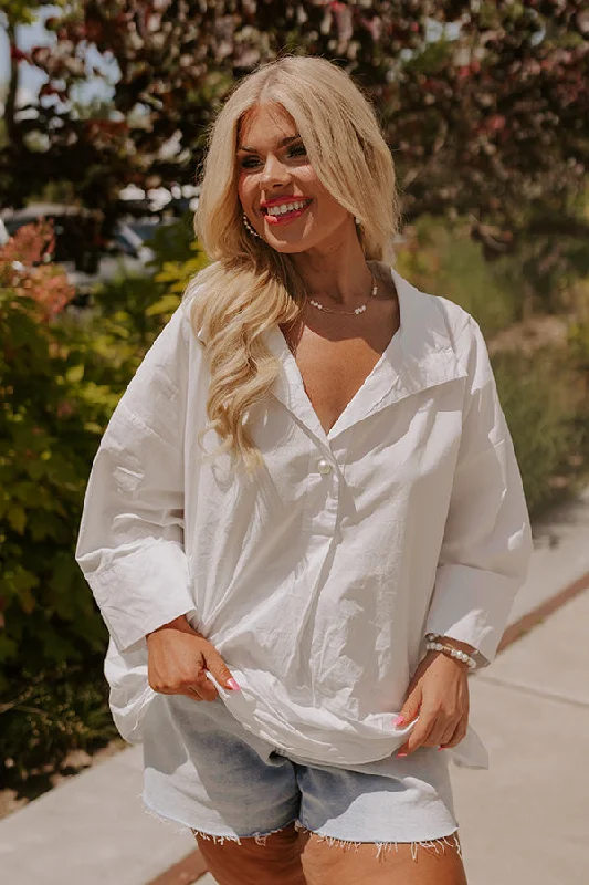 Manhattan Meeting Shift Top In White Curves