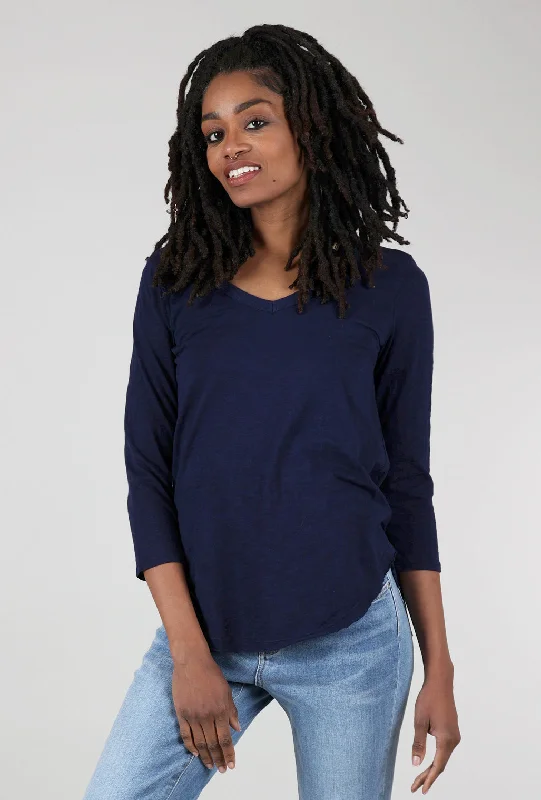 3/4 Curved-Hem Vee Tee, Navy