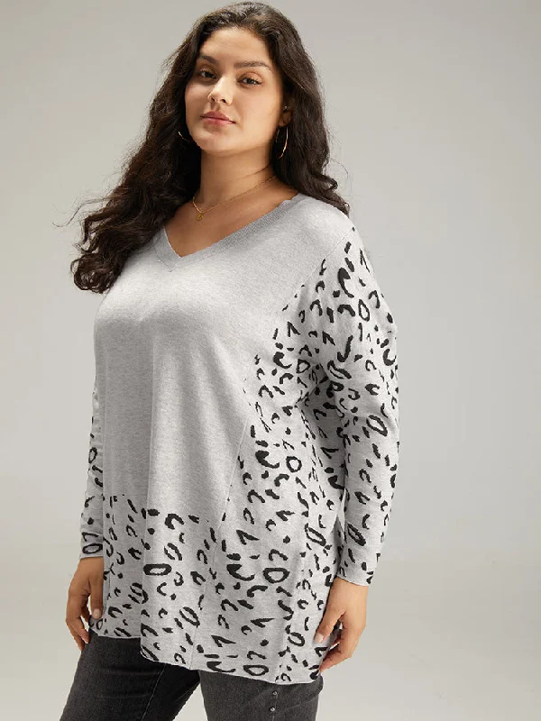 patchwork-leopard-print-v-neck-pullover