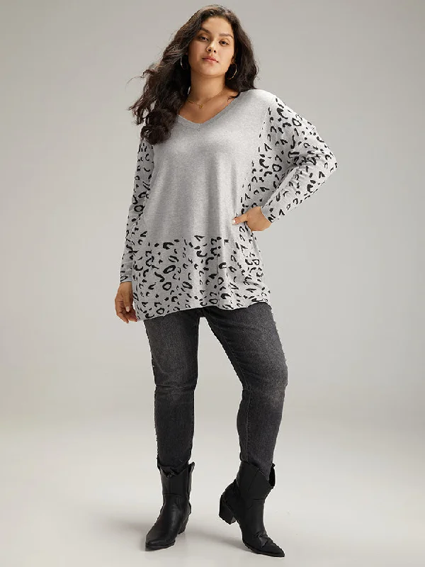 patchwork-leopard-print-v-neck-pullover