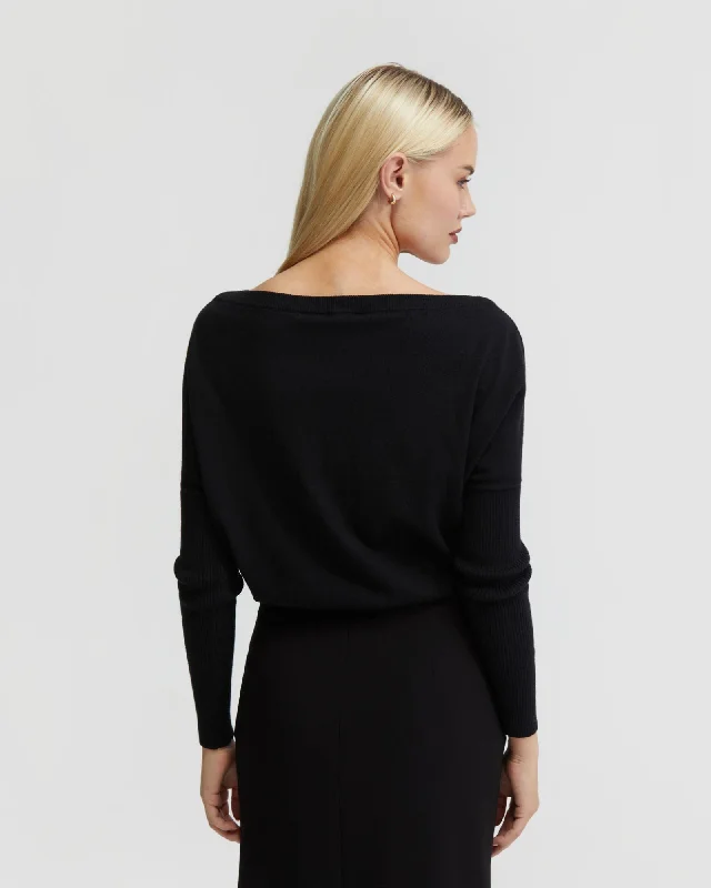 sandy-cashmere-bleboatneck-knit-top