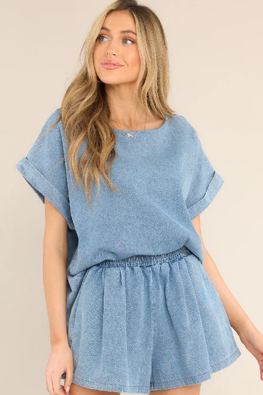 Slight Breeze Chambray Top