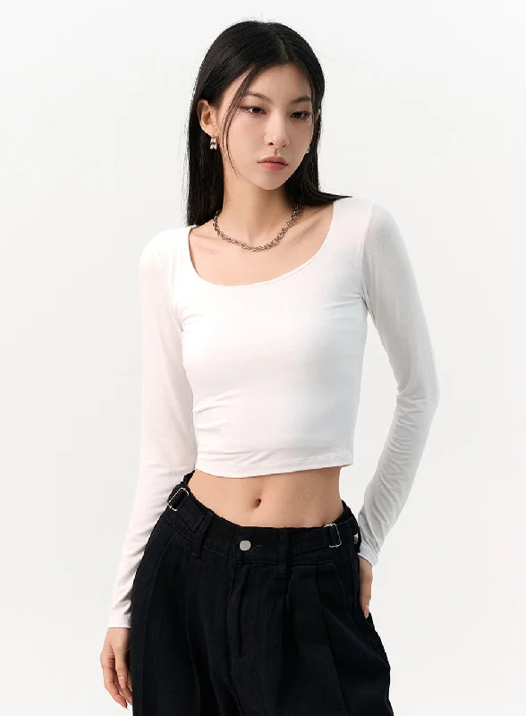 slimfit-u-neck-crop-top-io320