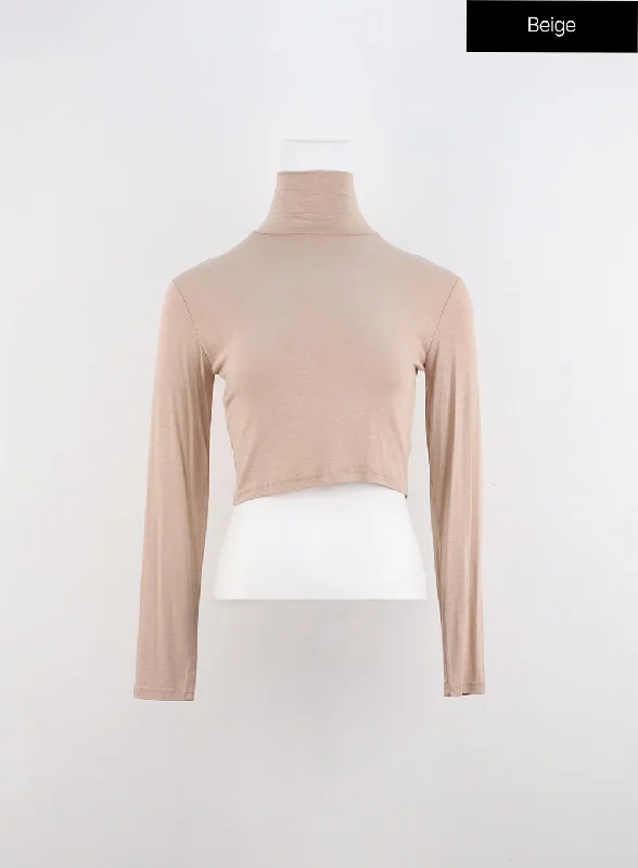 solid-long-sleeve-turtleneck-crop-io320