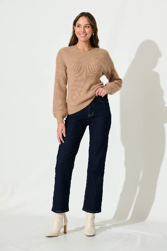 valeria-knit-in-camel-wool-blend