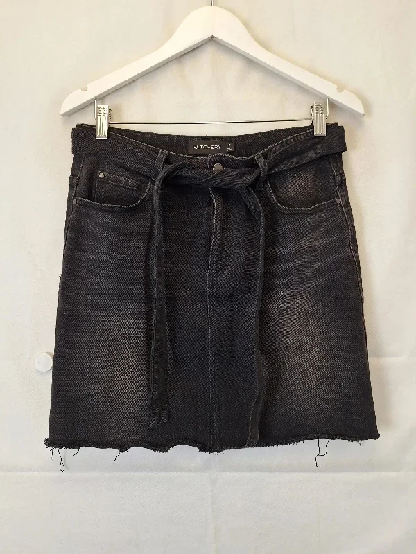 witchery-essential-tie-waist-denim-mini-skirt-size-10-b014-460-ba